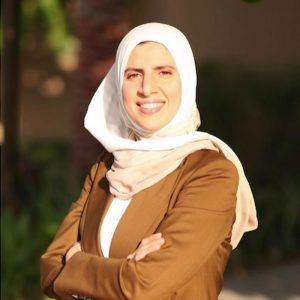 سولافا سليم تشرح للأهل طرق تربية الأطفال بوعي أثناء جلسة تربوية